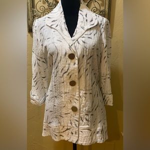 Black/White/Gray Button Down Blouse w/Button accents by JM Collection SZ S